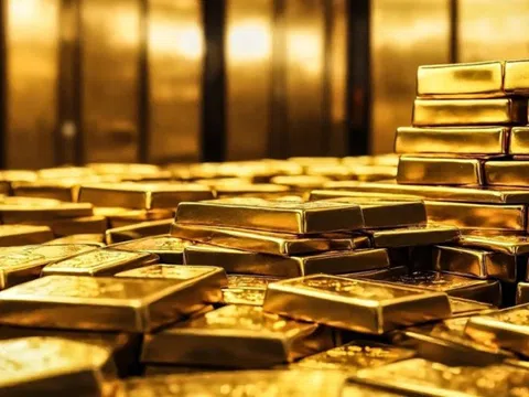 Giá vàng thế giới giảm mạnh sau kỷ lục, tuần tới ra sao?