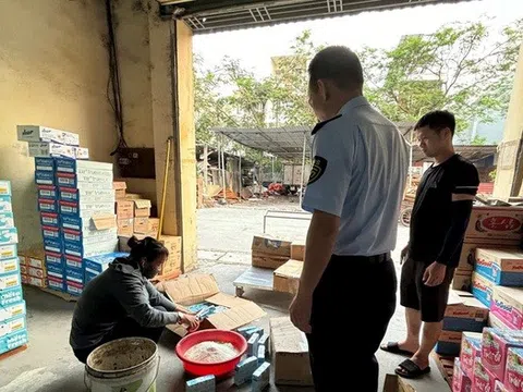 Tiêu hủy hơn 420 sản phẩm dinh dưỡng sữa bột béo và sữa nước nhập lậu