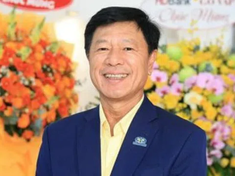 Vừa mua 4% công ty, Chủ tịch tiếp tục muốn “gom” thêm 25 triệu cổ phiếu, thị giá bốc đầu kịch trần