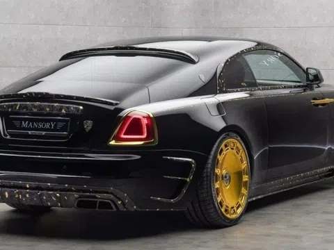 Rolls-Royce Wraith 'hóa rồng' khi được rắc vàng 24K mọi ngóc ngách