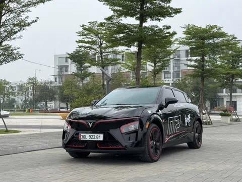 VF 7 chinh phục Gen Z thời trang: “Tiết kiệm hơn xe xăng 5-6 triệu”