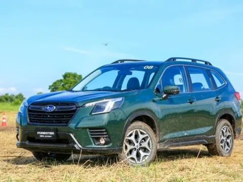 Honda, Toyota, Ford, Mercedes... đua nhau xả hàng khủng tháng 5