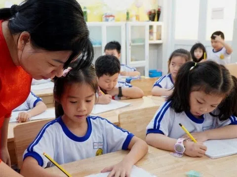 Tin vui: Đề xuất xếp lương giáo viên ngang hàng giáo sư, cập nhật bảng lương mới nhất năm 2025