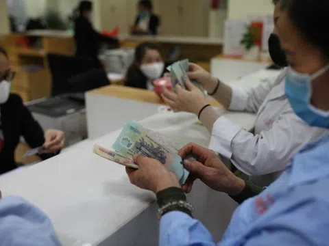 Năm nay có tăng lương không?