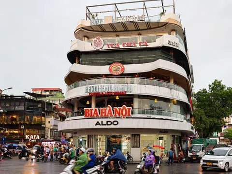 Chủ tòa nhà 'Hàm cá mập' đề nghị sớm duyệt phương án đền bù giải phóng mặt bằng