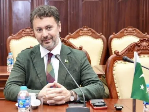 Phó Thống đốc NHNN Đào Minh Tú tiếp Đại sứ Pakistan tại Việt Nam