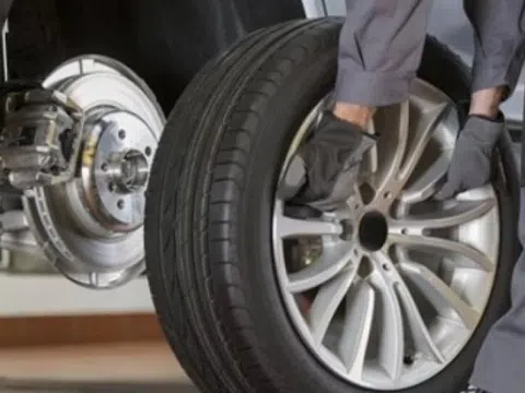 Lái xe cần biết: 5 bộ phận ô tô tuyệt đối không nên mua đồ cũ kẻo 'hối không kịp'