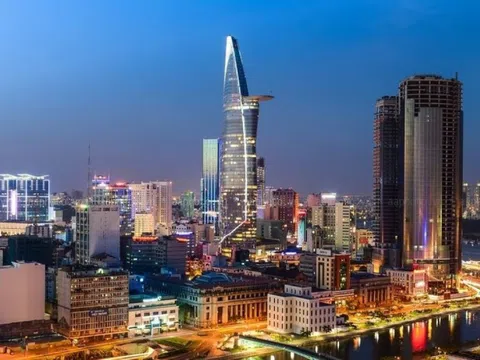TP Hồ Chí Minh cùng Vingroup khảo sát thực địa, lập kế hoạch chuyển đổi toàn bộ 400.000 xe máy xăng của shipper và xe ôm công nghệ sang xe điện