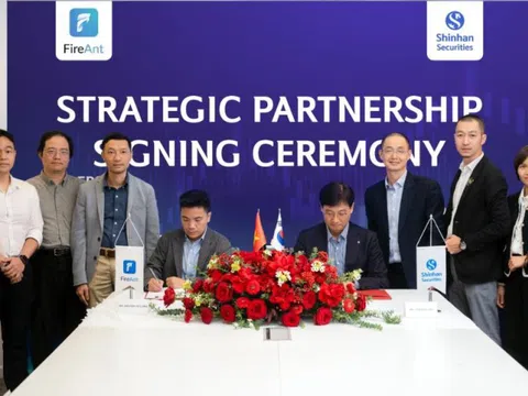 Chứng khoán Shinhan và FireAnt ký thỏa thuận đầu tư - hợp tác chiến lược