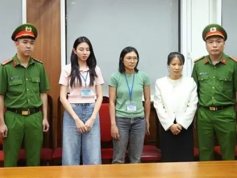 Hé lộ nhân vật đứng sau hệ sinh thái kinh doanh của Hoa hậu Thùy Tiên
