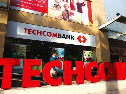 Nhân viên Techcombank sắp được mua cổ phiếu rẻ bằng 1/3 thị giá