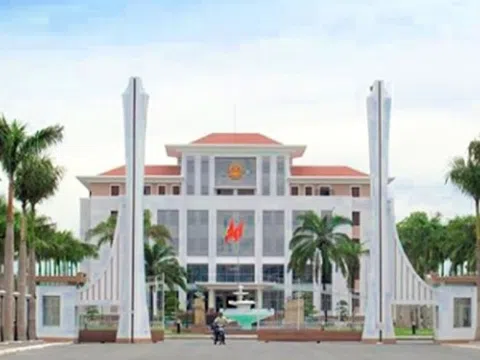 Nghỉ hưu sớm gần 7 năm, một phó phòng Quảng Nam nhận hơn 3,2 tỷ đồng