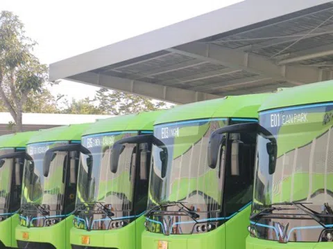 Cần loại bỏ gần 700 xe buýt chạy dầu ở Việt Nam mỗi năm