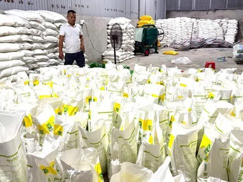 Bên trong công ty nghi làm phân bón giả ở Đồng Nai