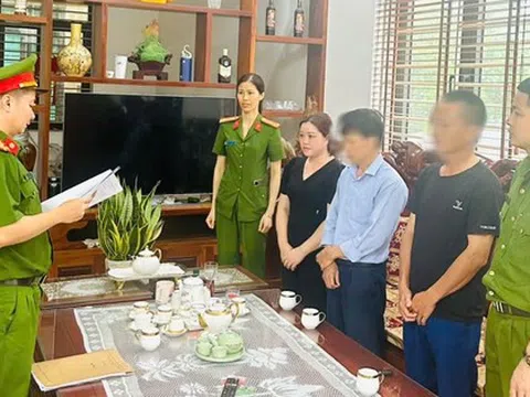 Khởi tố nữ chủ xưởng sản xuất hàng loạt đồ ăn vặt "sạch, ngon" giả