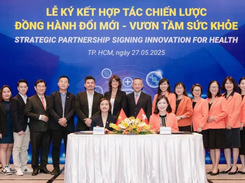 FPT Long Châu và Novartis bắt tay chiến lược vì tương lai khỏe mạnh