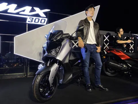 Yamaha XMAX 300 ra mắt Việt Nam: Giá 140 triệu đồng, động cơ 292cc, tiêu thụ 3 lít/100 km, thêm màu mới, có cổng sạc Type C