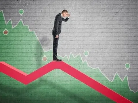 Sự phân hóa đang hiện hữu, VN-Index có thể điều chỉnh về vùng 1.310 điểm trước khi bật tăng trở lại