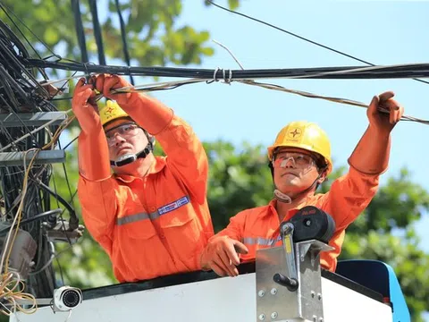 Thủ tướng: Đảm bảo dứt khoát không để thiếu điện trong bất cứ trường hợp nào