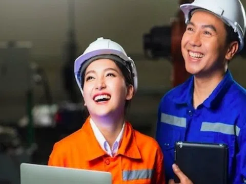 Không có bằng đại học vẫn có thể hái ra tiền từ 5 nghề sau