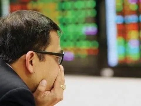 Góc nhìn chuyên gia: "Nín thở" trong 30 ngày then chốt, nhà đầu tư cần tính đến kịch bản VN-Index thủng 1.300 điểm