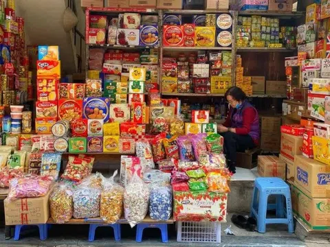Tại sao các hộ kinh doanh đóng cửa hàng loạt?