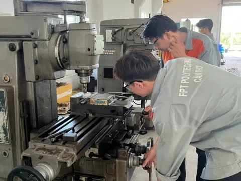 Ngành học đang thiếu nhân lực trầm trọng, trước kia chỉ dành cho nam nay phái nữ cũng làm rất tốt: Mức lương ‘chạm đỉnh’ 90 triệu/tháng