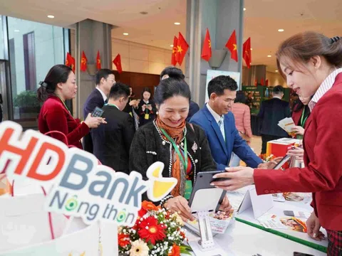 HDBank ký kết hạn mức tín dụng 2.000 tỷ đồng với PV Power, thúc đẩy chuyển đổi năng lượng bền vững