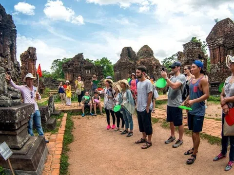 Một ngành nghề bị chuyên gia chê thẳng, phụ huynh sốc, dân mạng tranh cãi nảy lửa