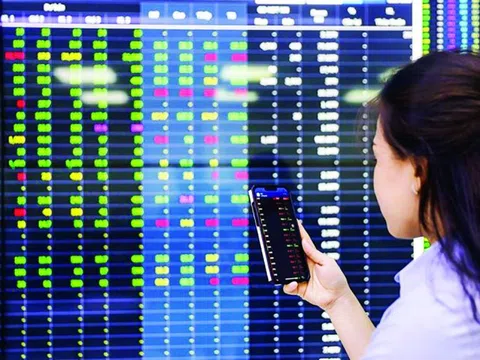 Dòng tiền dồi dào nhưng vì sao VN-Index vẫn chưa bứt phá?