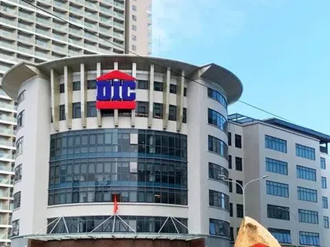 Lãnh đạo công ty vừa nhậm chức đã từ nhiệm