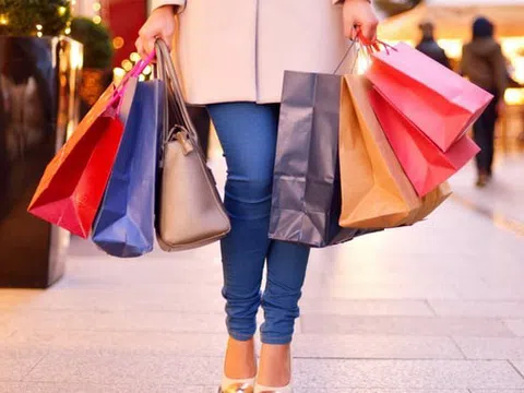 Mua bán hàng xách tay, kê khai thuế thế nào?
