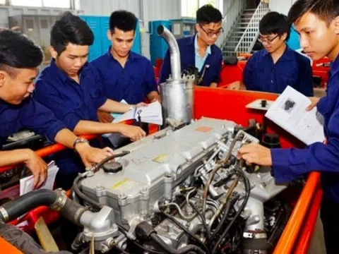 Đề xuất: Sinh viên ngành kỹ thuật, công nghệ được hỗ trợ 3,6 triệu/tháng