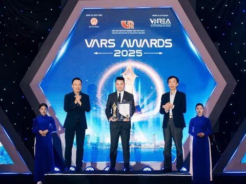 MICC Group lọt Top 10 Sàn giao dịch BĐS xuất sắc Việt Nam tại VARS Awards 2025