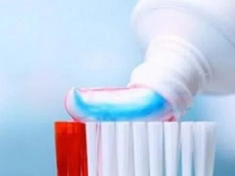 Thu hồi 2 sản phẩm kem đánh răng Aquafresh