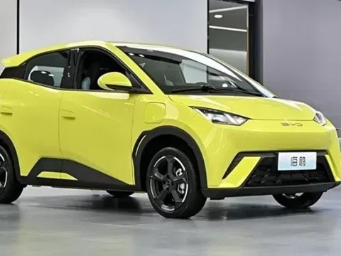 Hãng xe điện lớn nhất Trung Quốc ra mắt mẫu hatchback 223 triệu đồng, chạy hơn 400km sau một lần sạc