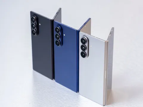 Samsung Galaxy Z Fold7 ra mắt: Mỏng, nhẹ hơn bao giờ hết, giá từ 46,99 triệu đồng