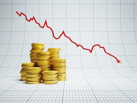 Giá vàng tiếp tục giảm: Có nên đầu tư ngay lúc này?