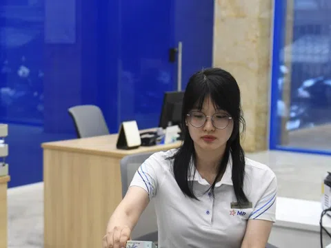 Lãi suất ngân hàng 10/7/2025: Nhà băng tặng thêm lãi suất, ưu đãi tăng dần theo số tiền gửi