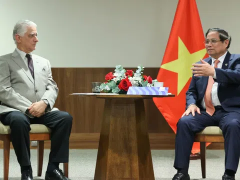 Thủ tướng làm việc với các tập đoàn, liên đoàn doanh nghiệp Brazil