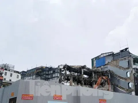 Hoàn thành phá dỡ tòa nhà Hàm cá mập trong 5 ngày tới
