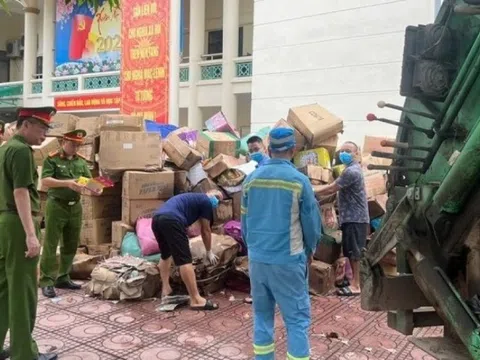 Chưa từng có: Người dân La Phù tự nguyện giao nộp 25 tấn hàng giả, hàng kém chất lượng để tiêu hủy
