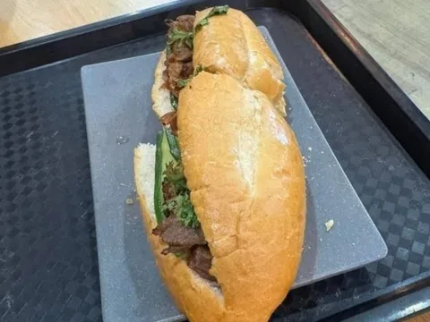 Bánh mì 208.000 đồng tại sân bay Nội Bài: Cục Hàng không yêu cầu làm rõ