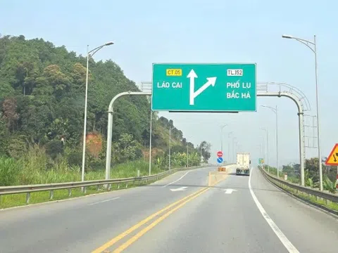 Không còn thành phố, biển báo chỉ về đâu?