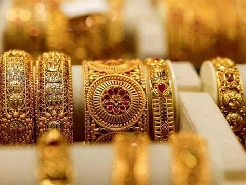 Lý do giá vàng tăng vùn vụt