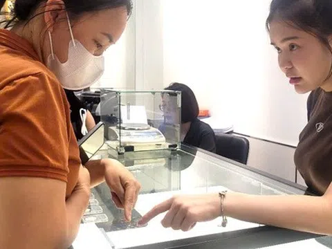 Bạc thỏi và bạc miếng "sốt giá", xuất hiện nhiều nhà đầu tư mới