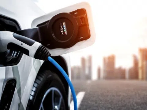 Những sai lầm khi sạc xe điện tại nhà và lời khuyên an toàn từ chuyên gia