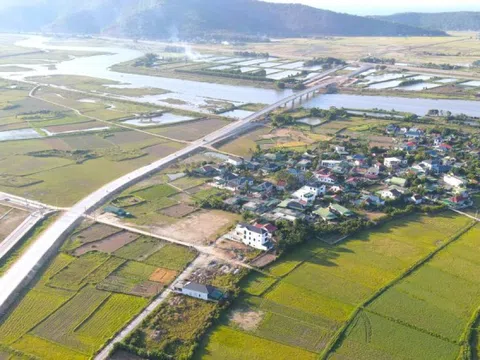 Đường ven biển nghìn tỷ ở Nghệ An vẫn vướng mặt bằng sau nhiều năm thi công