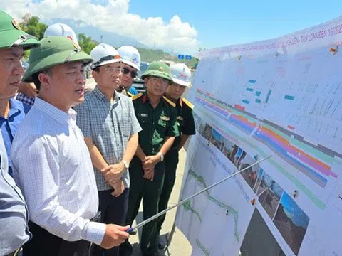 Dân phản ánh thi công cao tốc: Thứ trưởng Bộ Xây dựng có mặt tại hiện trường, chỉ đạo nóng