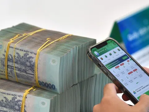 Lãi suất ngân hàng hôm nay 18/7/2025: Điểm danh nhà băng duy trì lãi suất 6%/năm